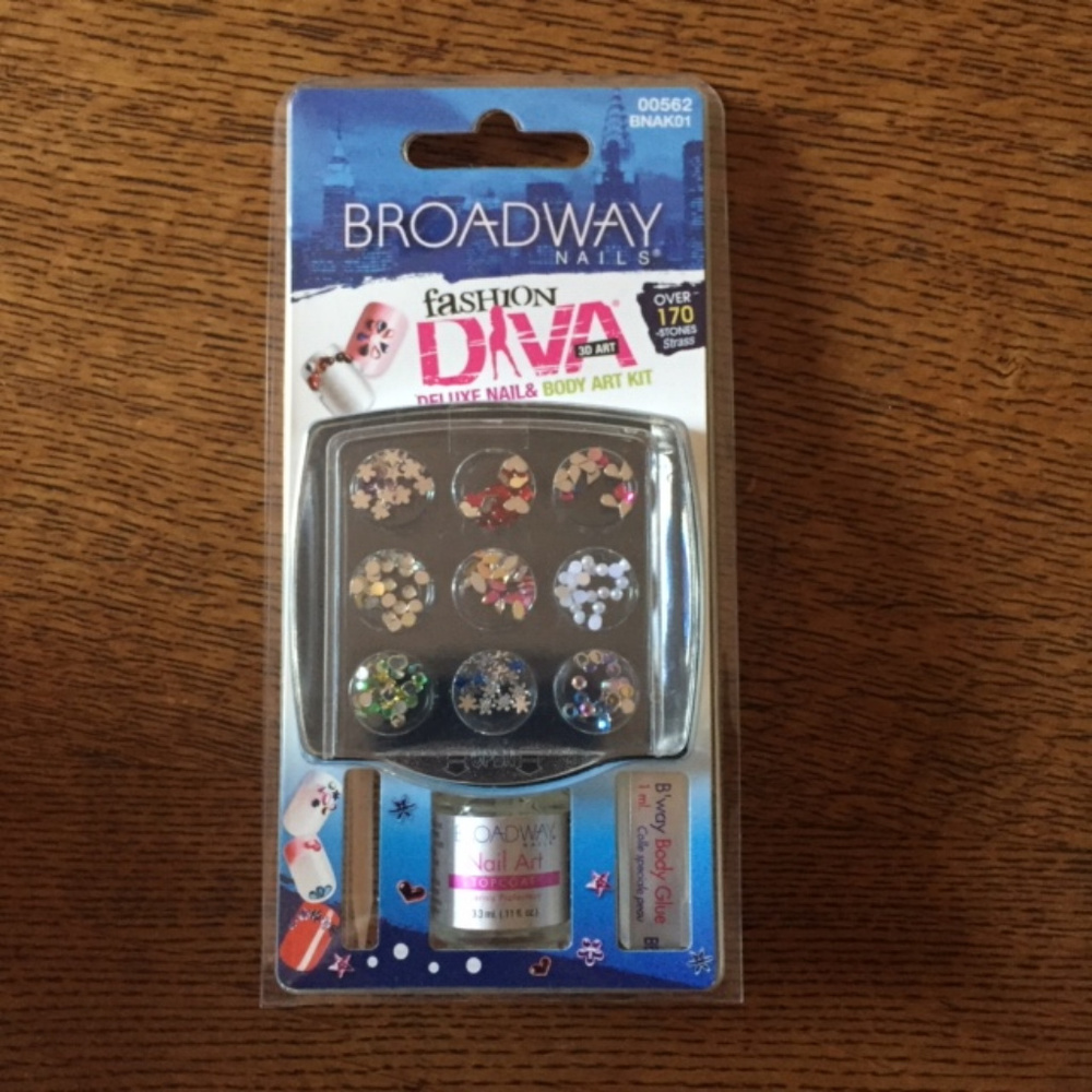 Deluxe Nails and Body Art Kit - Halloween Special